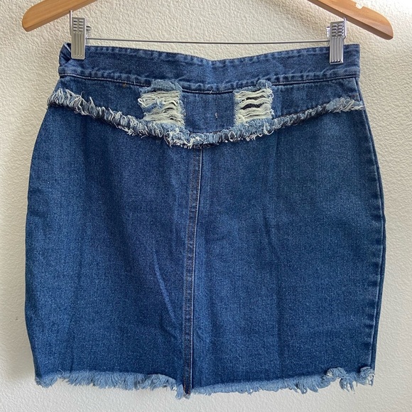 POL Y2K Distressed Blue Jean Front Pocket Large Button Zip Denim Mini Skirt - Picture 3 of 5